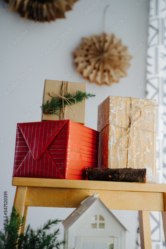 Obraz premium Colorful gift boxes for the Christmas holidays.