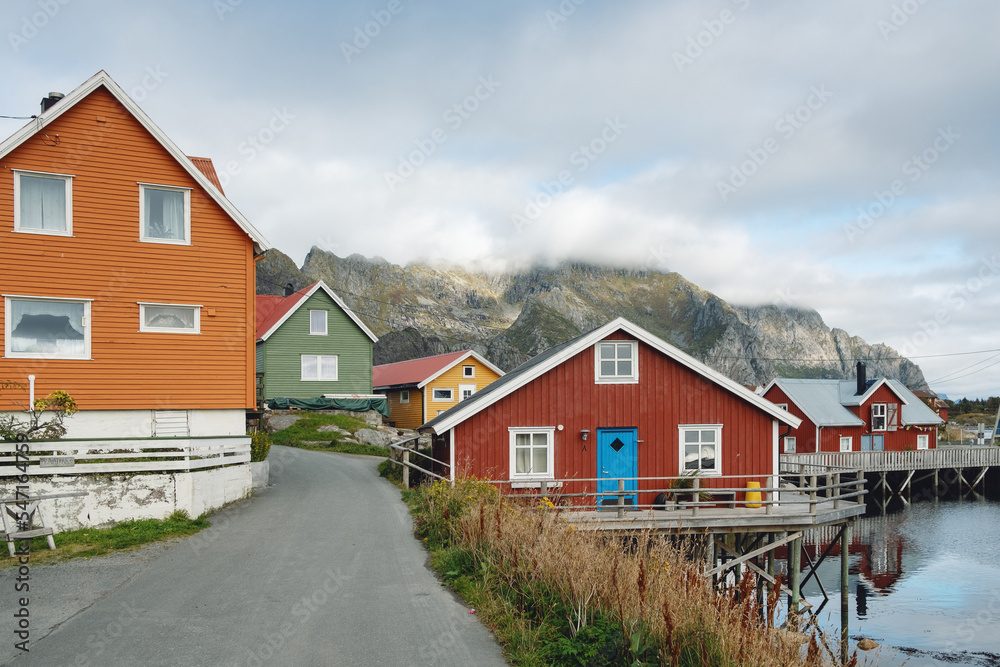 bunte Häuser in Henningsvær bunte Häuser in Henningsvær