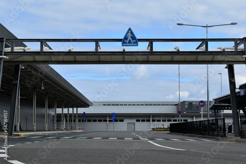 関西国際空港の第二ターミナル前ロータリー