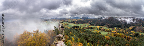 Daher Felsenland in der Pfalz. Wandern im Herbst