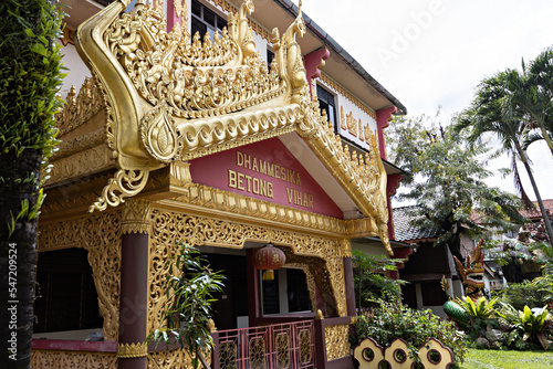 Dhammikarama Burmese Buddhist temple, Penang, Malaysia photo