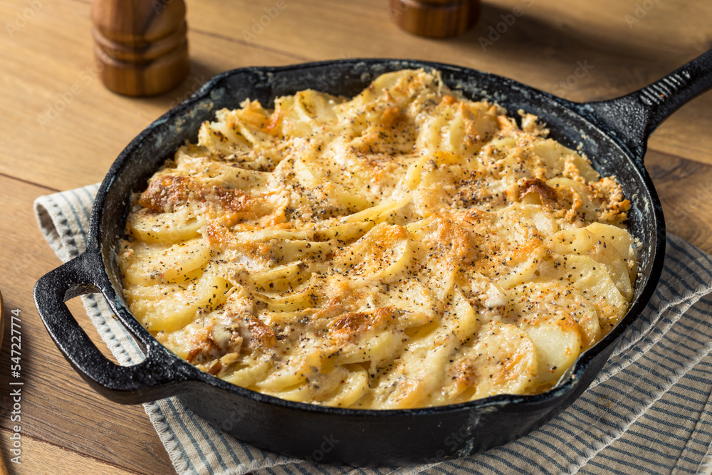 Homemade Cheesy Potatoes Gratin Homemade Cheesy Potatoes Gratin
