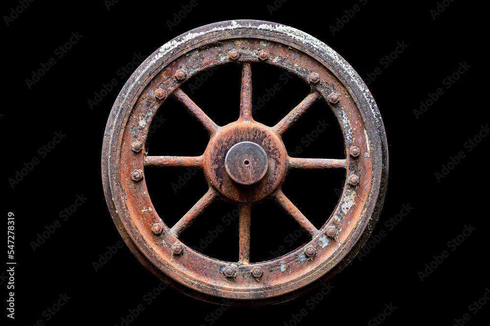 A Roda Foto de uma antiga roda antiga de trem com fundo preto. Decoração ...