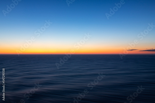 Zachód słońca nad morzem