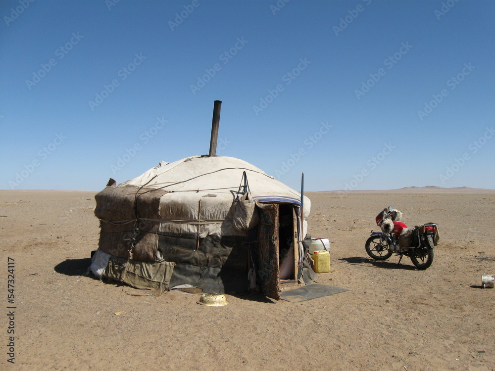 A nomadic family in the middle of nowhere, Ikhkhet of Dornogovi ...