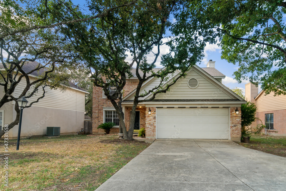 Fototapeta premium old english country house