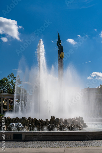 the fountain and statue of the Soviet War Memorial at Schwarzenbergplatz Square in Vienna