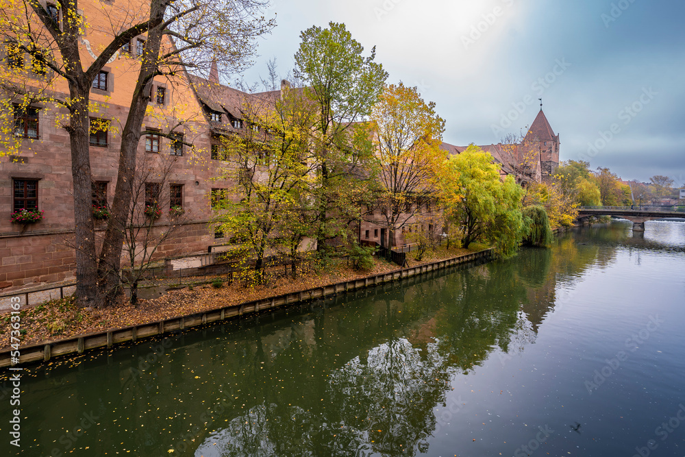 Obraz premium Nurnberg, Germany - November 06, 2022 : Nurnberg Riverside view in Germany
