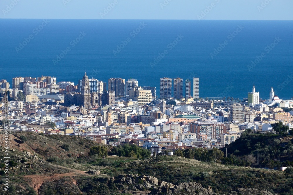 Vistas de Malaga desde la Cerro Atalaya, Puerto de la Torre, Malaga, Andalucia, España