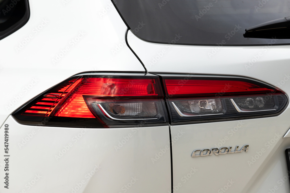 Car toyota cross