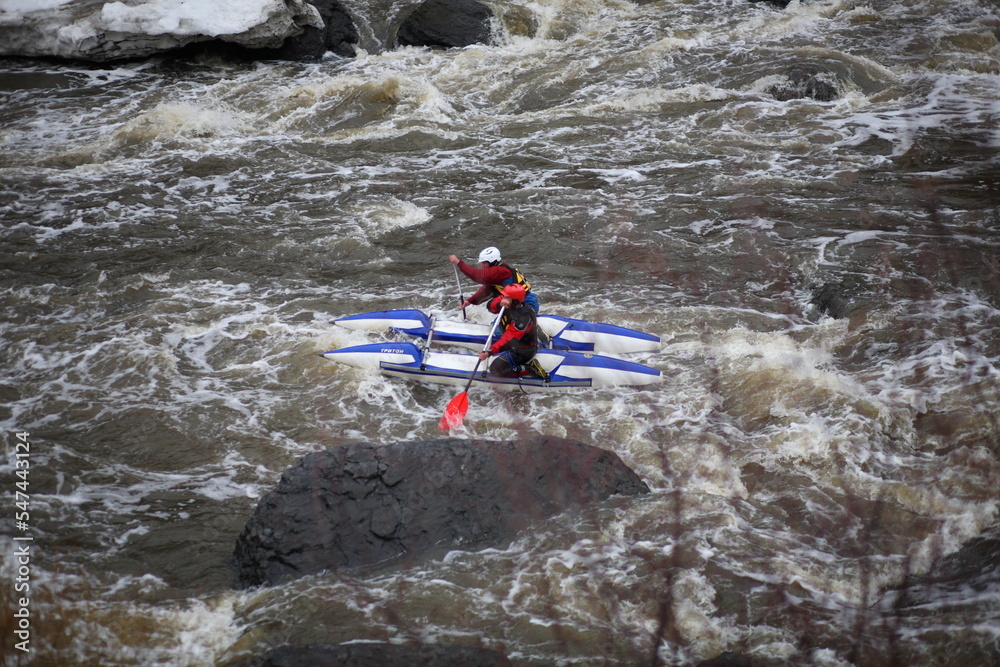 Obraz premium kayaking in the river