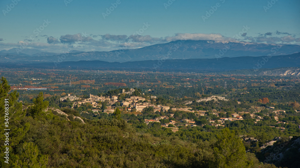 Blick von Oppede le Vieux auf den Mont Ventoux