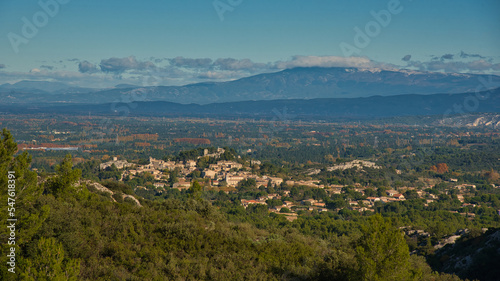 Blick von Oppede le Vieux auf den Mont Ventoux