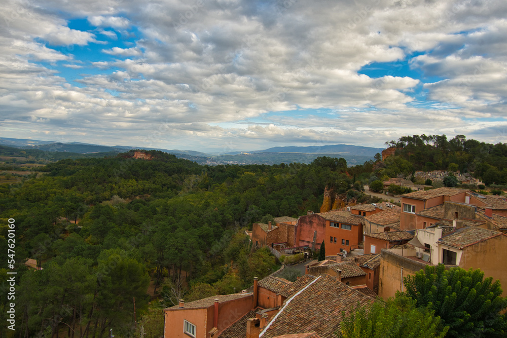 Fototapeta premium Ockerdorf Roussillon in der Provence