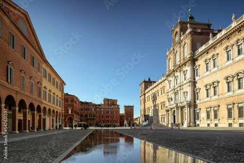 Modena. Palazzo Ducale con piscina