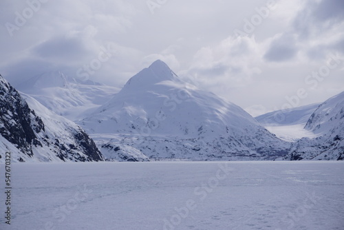 Inside the mountains of Alaska © Martin