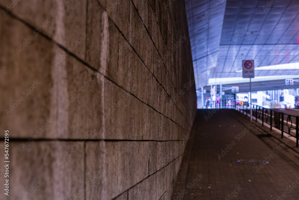 Fototapeta premium 東京都／六本木／トンネル