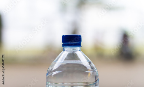 Photo of a drinking water bottle cap. © Tri