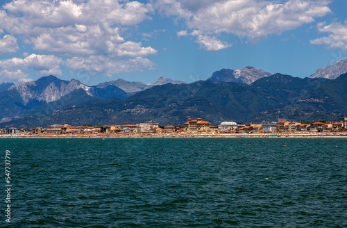 Fotografie amazing marina di massa pier view in versilia