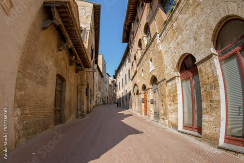 Fototapeta Naklejka Na Ścianę i Meble -  Scenes around San Gimignano in Tuscany, Italy.
