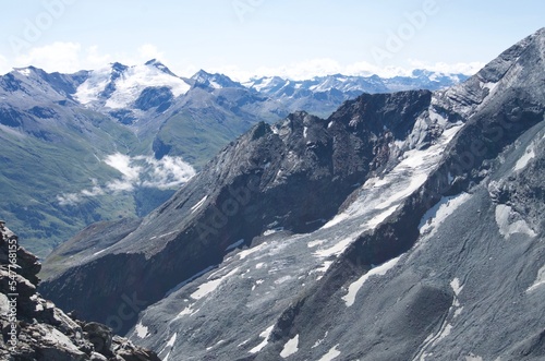 Vue sur le mont pourri du sommet de l'aiguille rouge à Arc 2000, les arcs, france, tarentaise, savoie, 73