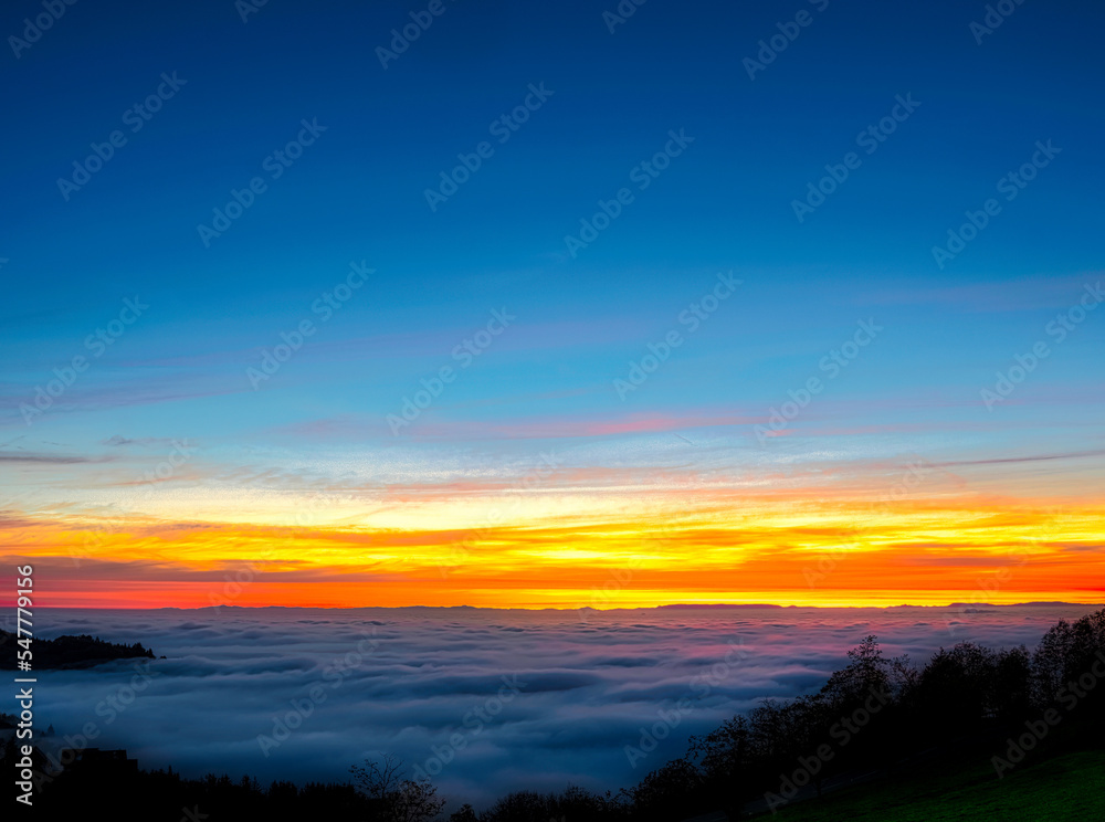 Fototapeta premium sunset in the mountains