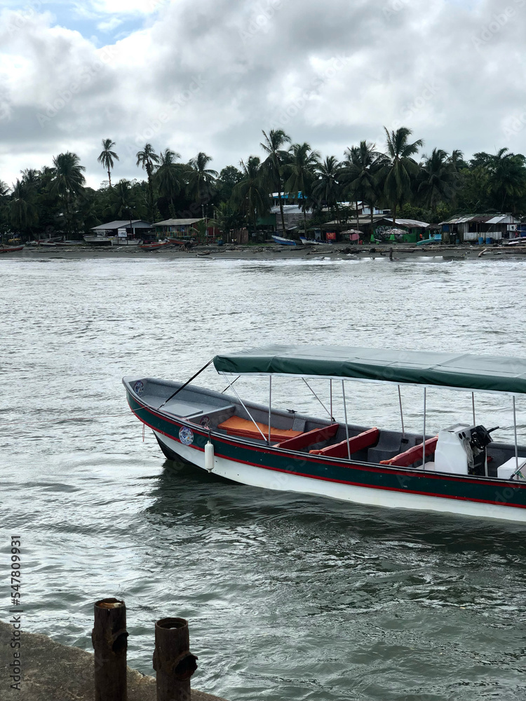 boat in buenaventura cali colombia