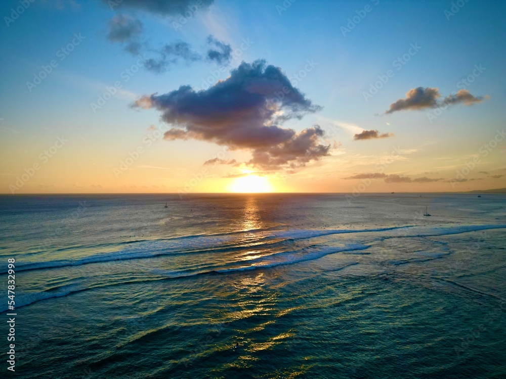 Honolulu Hawaii horizon at sunset