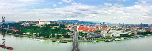 Canvas Print Panoramatic aerial view on city Bratislava, Slovakia