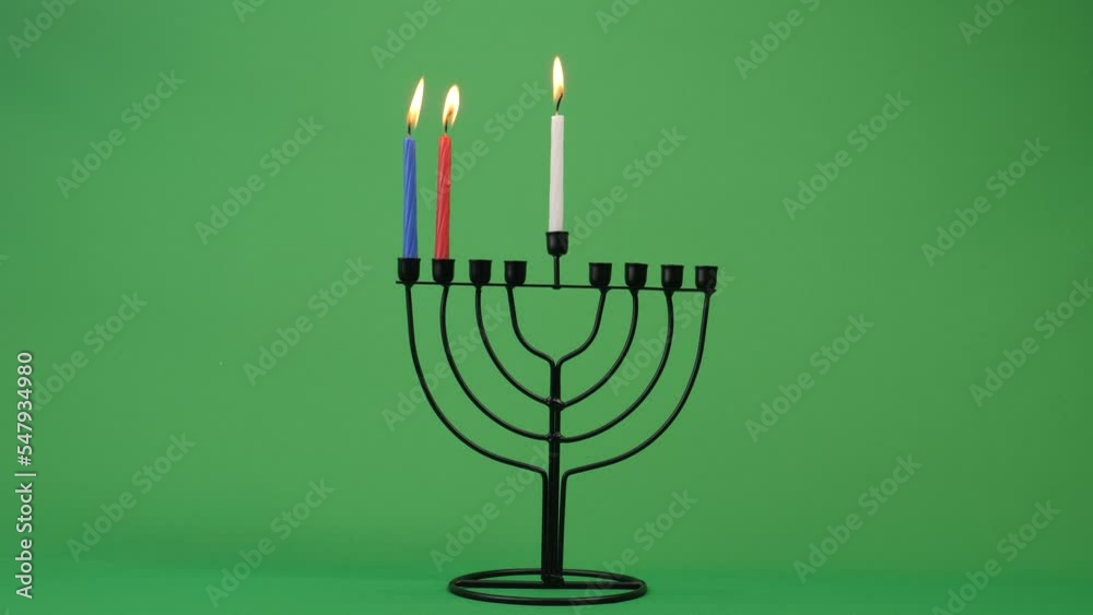 Hanukkah menorah second night candle 4k 10bit greenscreen 2 Hanukkah menorah second night candle 4k 10bit greenscreen 2