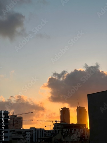 Tel Aviv sunset © Joshua