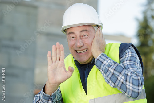 Photos a deafened engineer with helmet