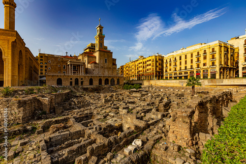Lebanon. Beirut, capital of Lebanon. Remains of the Roman Forum, surrounded by Mohammad Al-Amim Mosque (left) and Saint George Maronite Cathedral (in the middle)