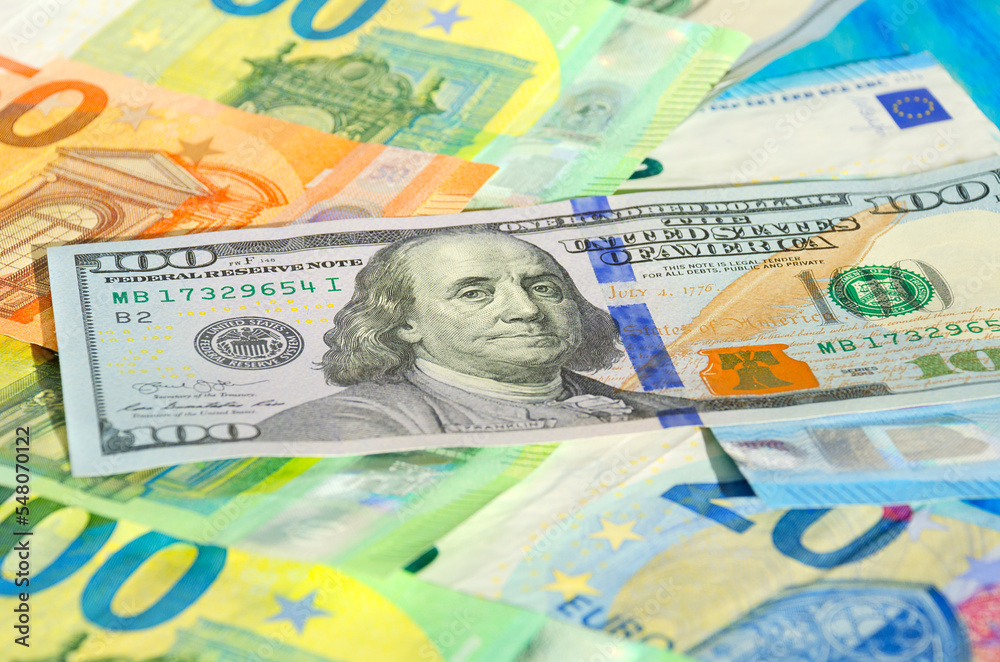 Obraz premium Banknotes of dollars and euros, close-up.