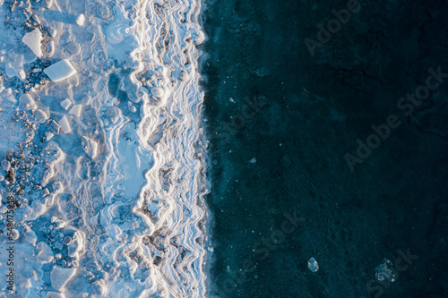 Canvas Print Top view of the icy seashore