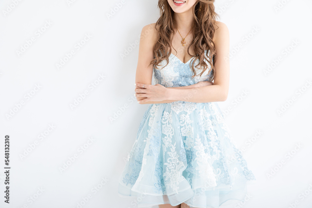 ミニスカートを履いた女性 Short dress ミニスカートを履いた女性 Short dress
