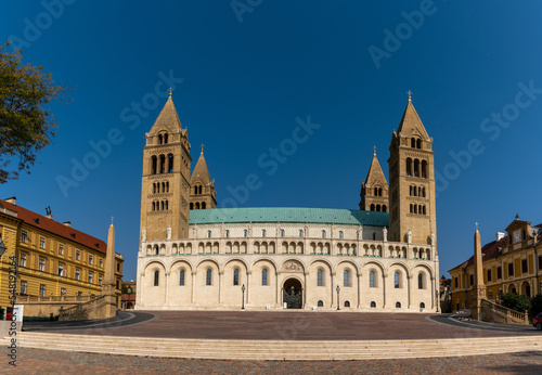 Fototapeta Naklejka Na Ścianę i Meble -  view of historic Saints Peter and Paul Cathedral in downtown Pécs
