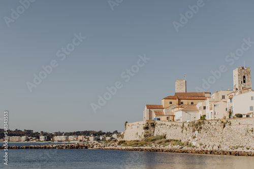 Vue sur les remparts d'Antibes