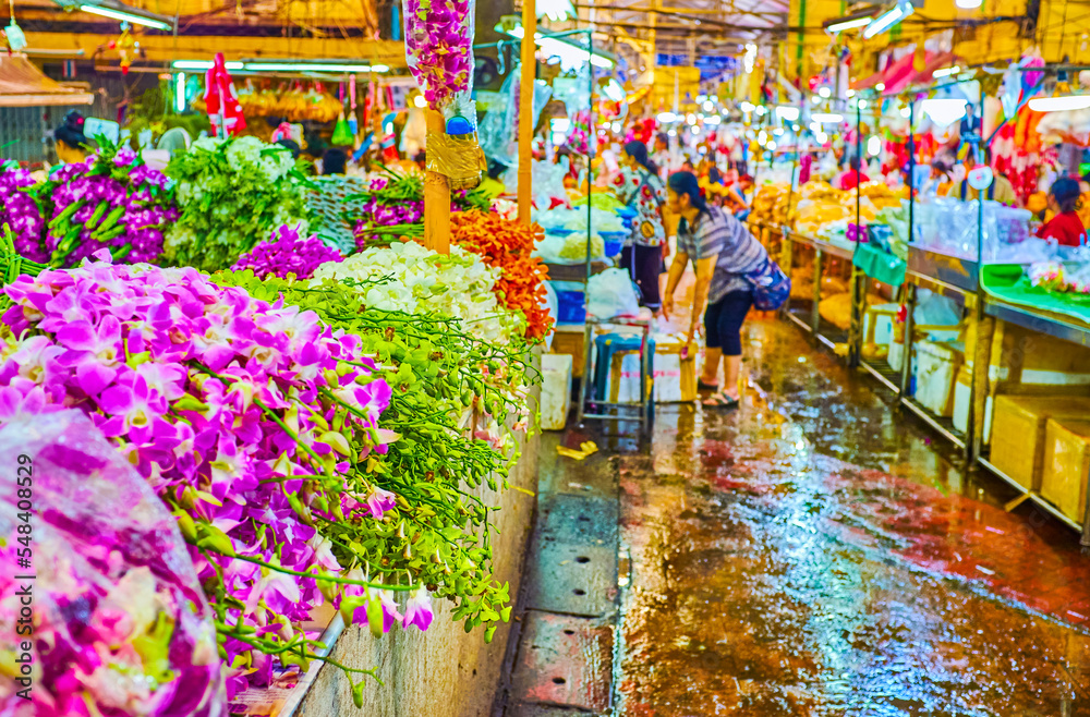 The heaps of orchids on Pak Khlong Talat Flower Market in Bangkok, Thailand
