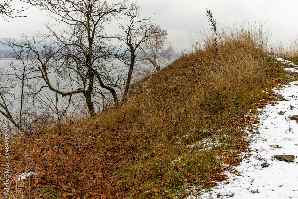 The Zhigulevsky mountains on a December day! The Zhigulevsky mountains on a December day!