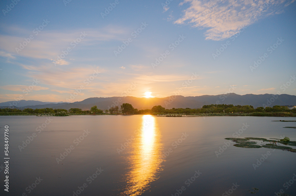 新潟　瓢湖の夕景