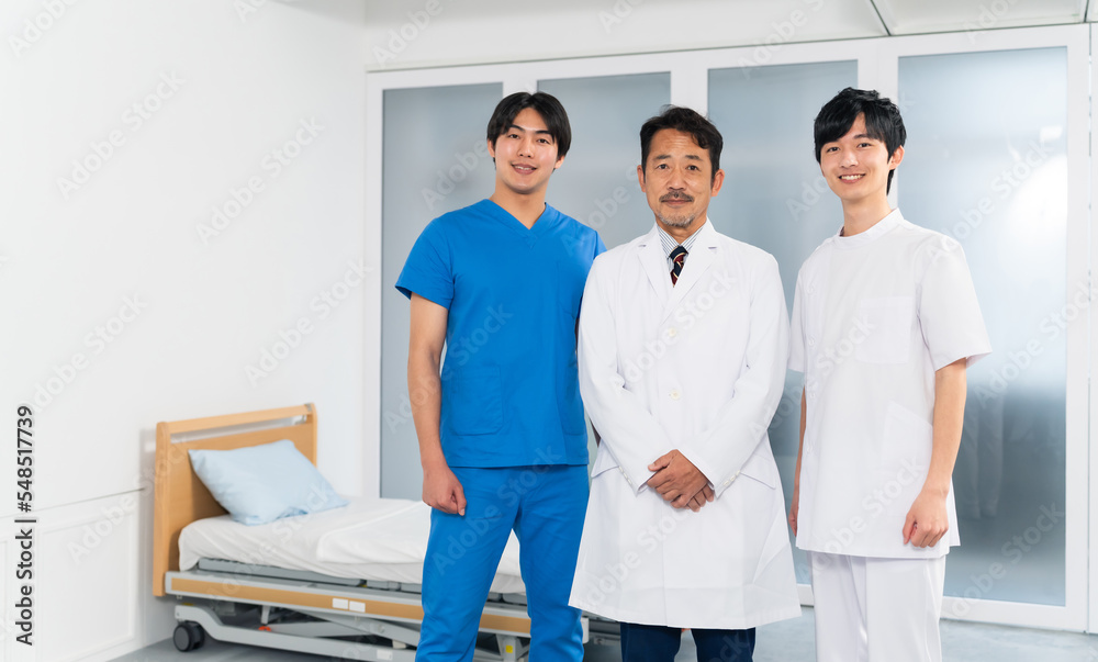 Obraz premium クリニックの医師と看護師 医療従事者のグループ