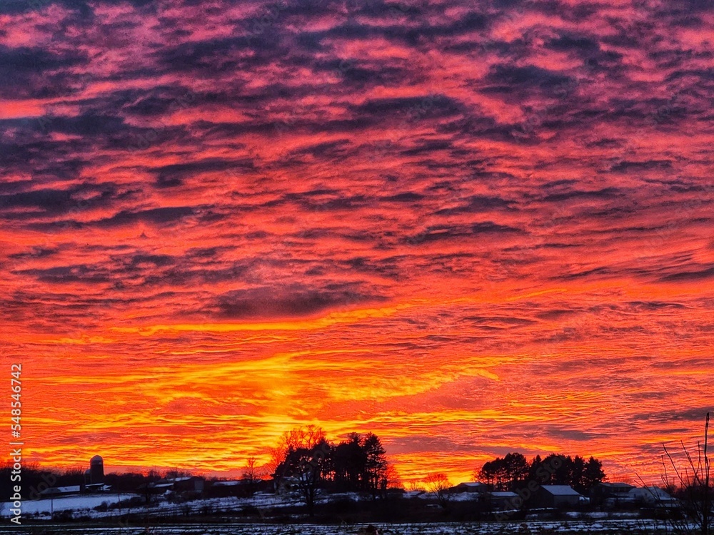 Fototapeta premium Sunset Over the Farmland