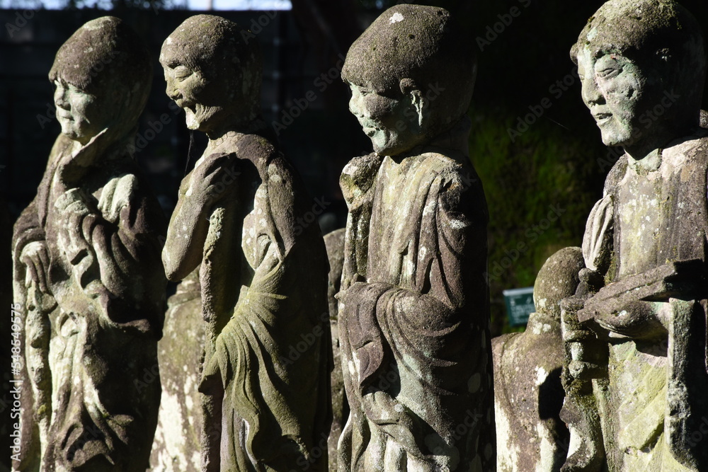 Ancient Stone Statues von Rakan at Kita-in-Tempel in Kawagoe, Saitama, Japan