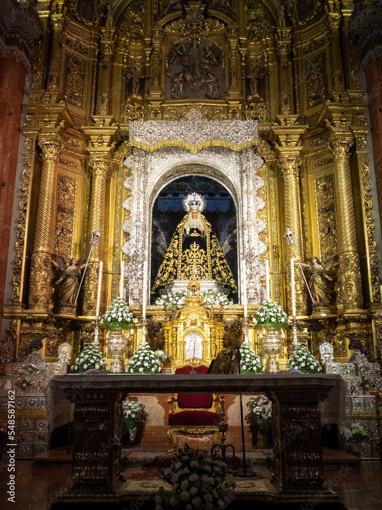 Basílica de la Macarena high altar