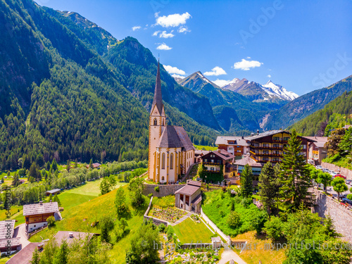 Heiligenblut, Austria photo