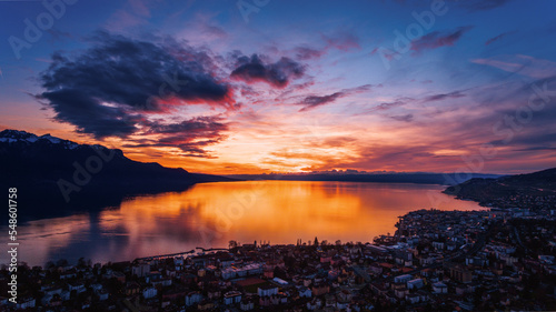 Fotografie Sunset over the geneva lake