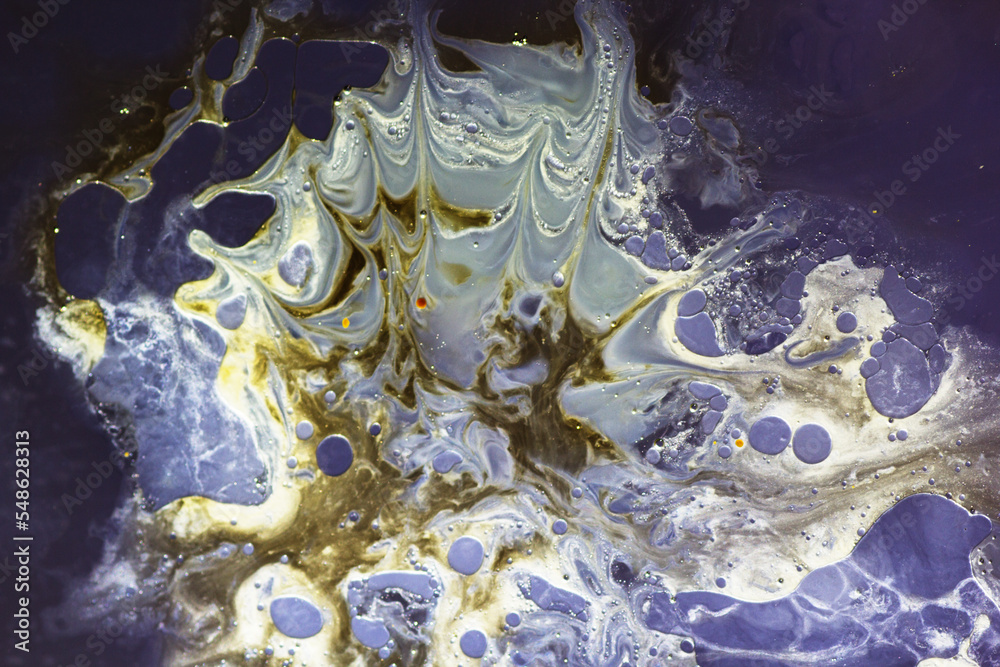 Fototapeta premium Reaction of liquid bubbles