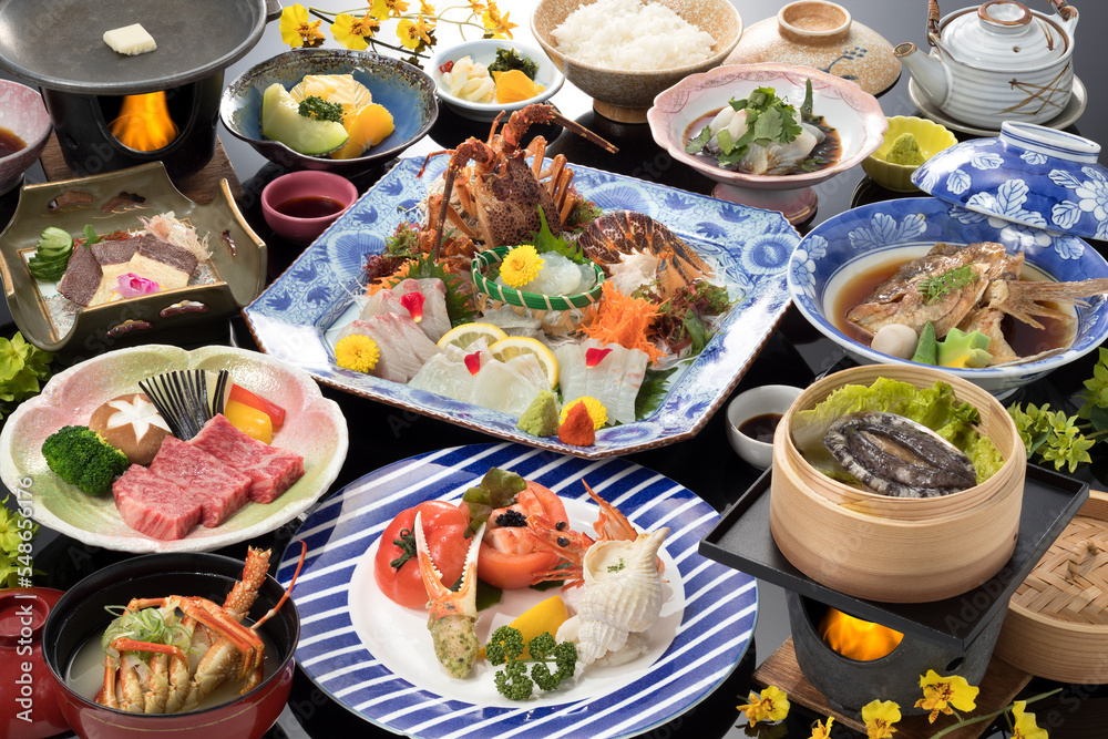 和食・豪華な伊勢海老の会席料理・日本料理