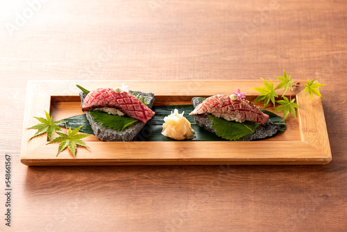 お肉の握り寿司・和食・日本料理 